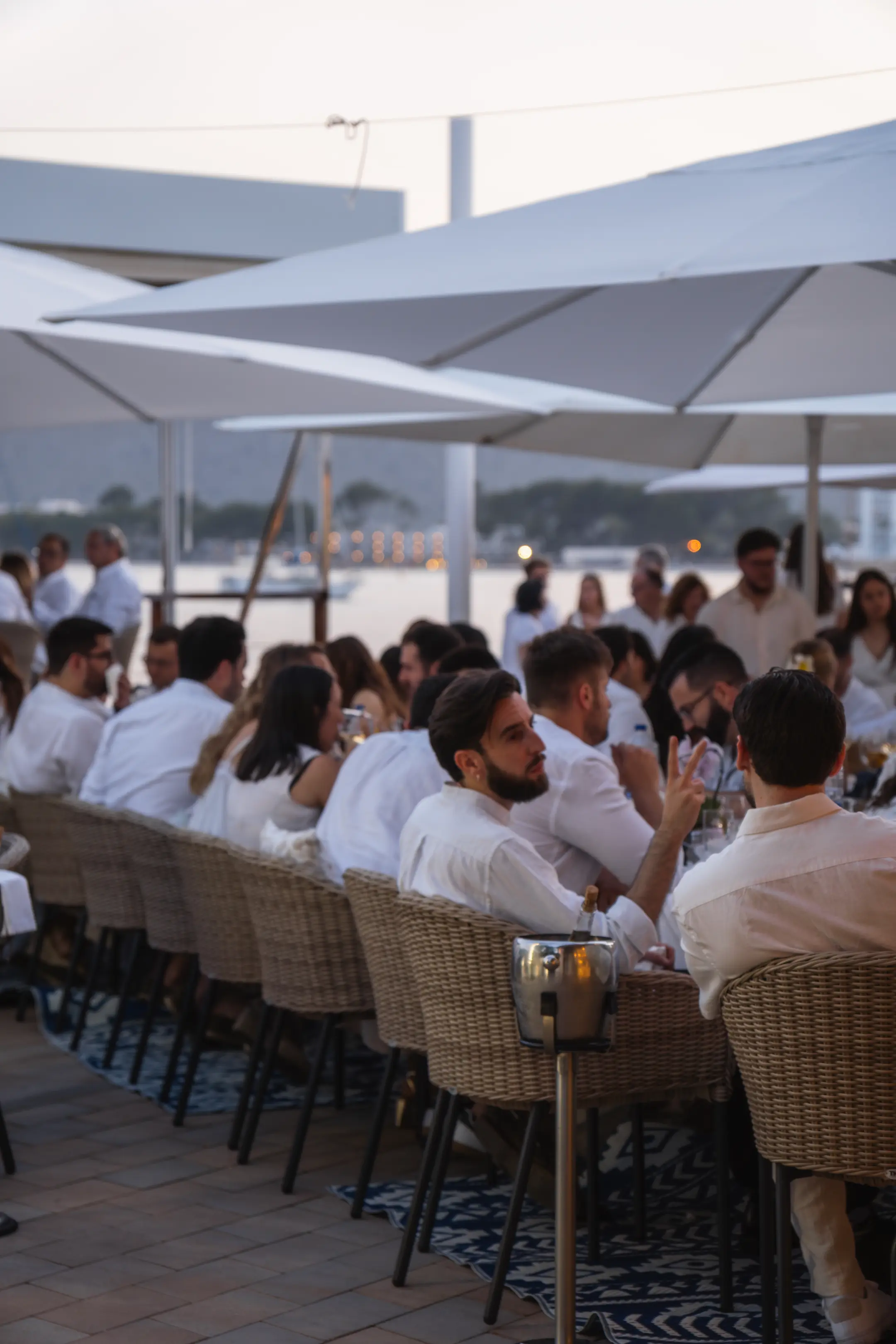 Gastronomía mediterránea servida en evento privado