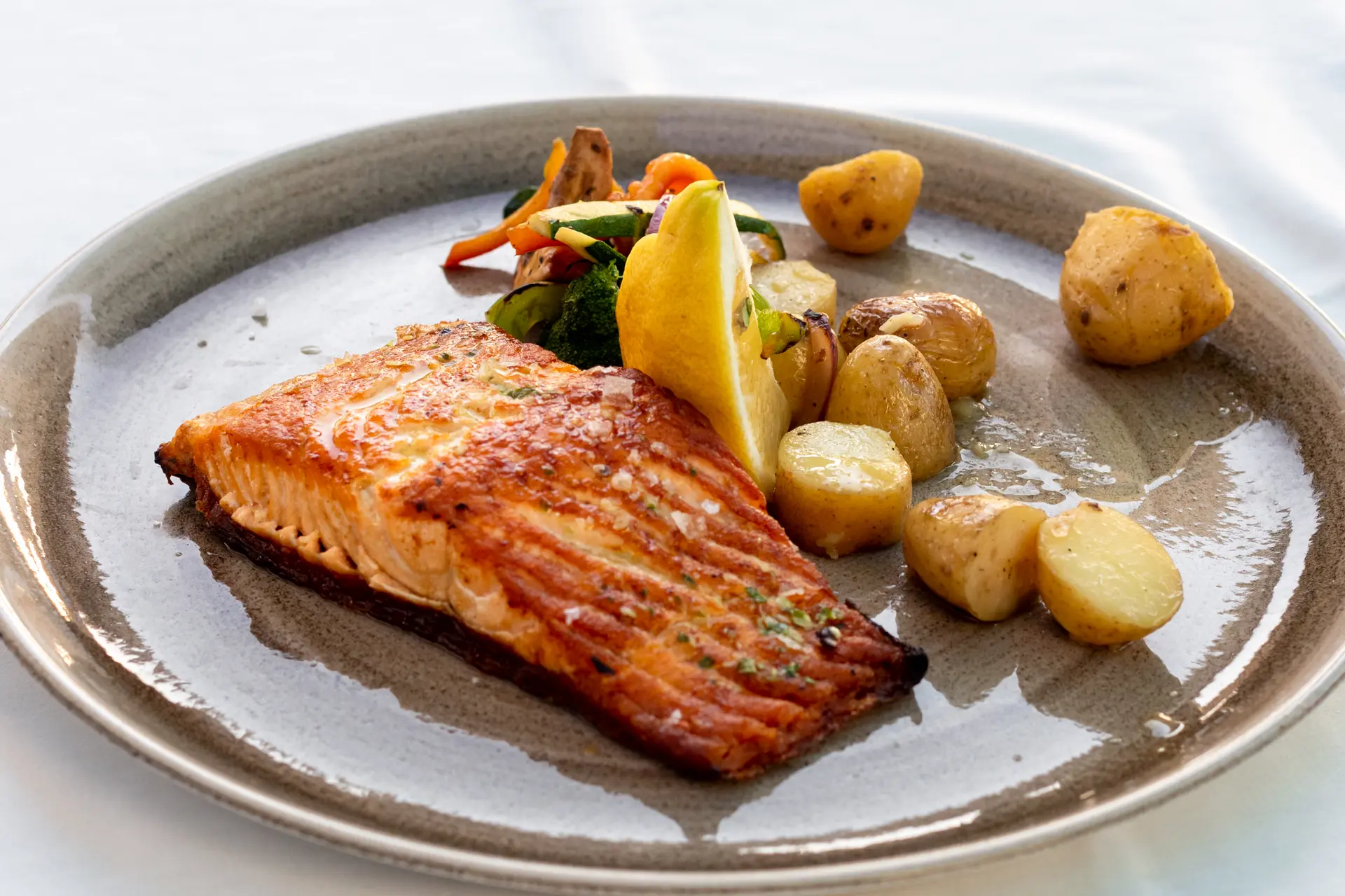 Salmón noruego a la plancha